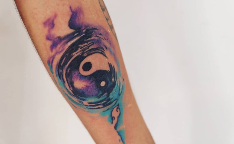 Tatuagem yin yang: 70 ideias para você escolher sua arte ideal