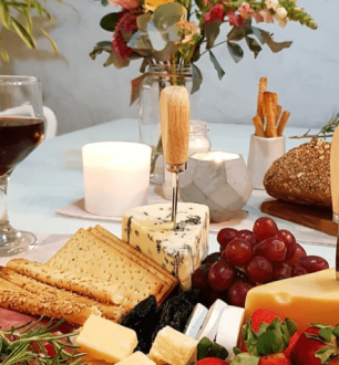 Queijos e vinhos: harmonização, aperitivos e dicas de decoração
