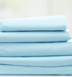 Como dobrar lençol de elástico: passo a passo simples para aprender já