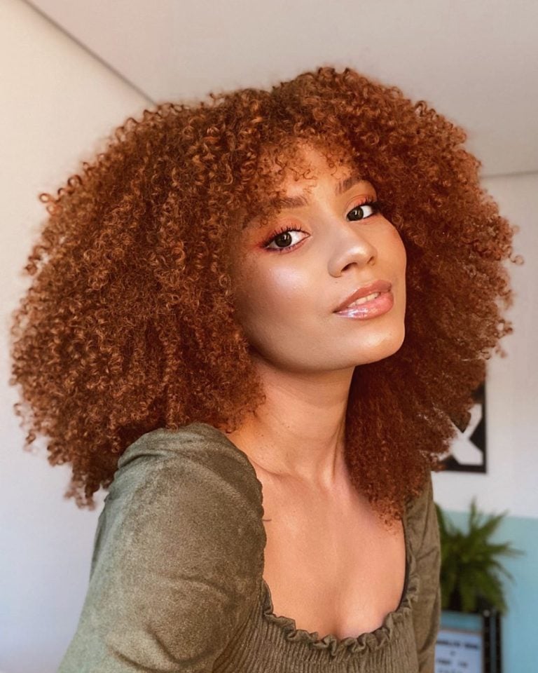 Cores para cabelo cacheado: 40 ideais para renovar o visual