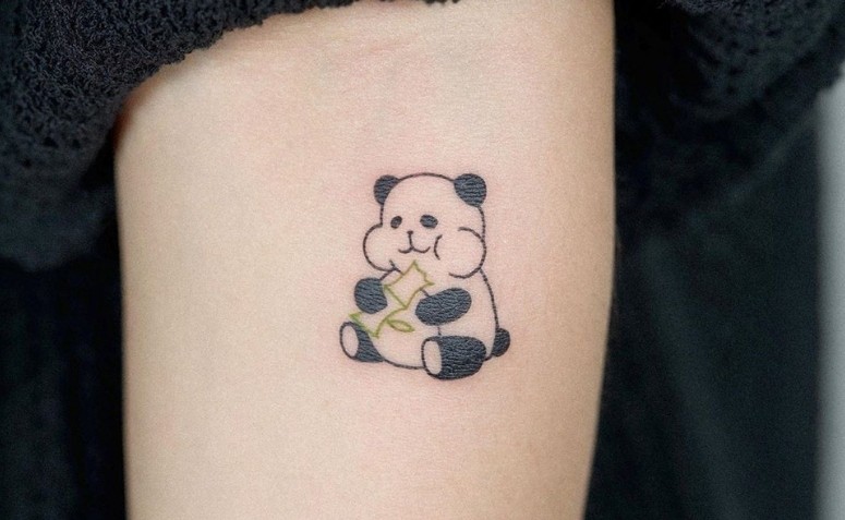 Tatuagem de panda: 35 opções que representam a serenidade desse urso