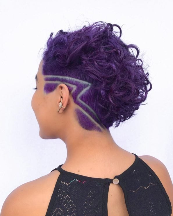 Cabelo cacheado raspado do lado: 60 fotos dessa tendência superestilosa