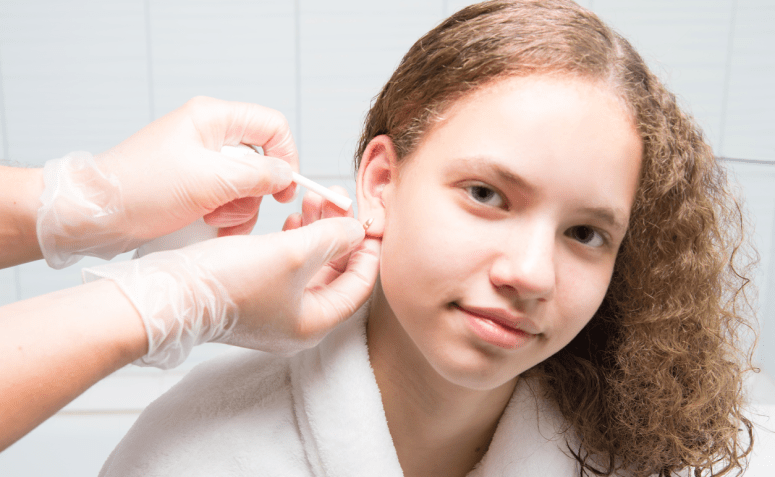Saiba como identificar, prevenir e tratar o queloide na orelha