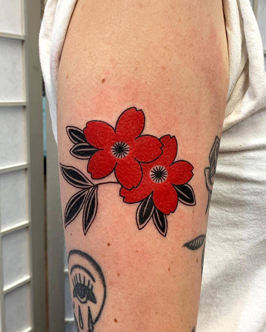 Tatuagem de flor de cerejeira 70 ideias simplesmente