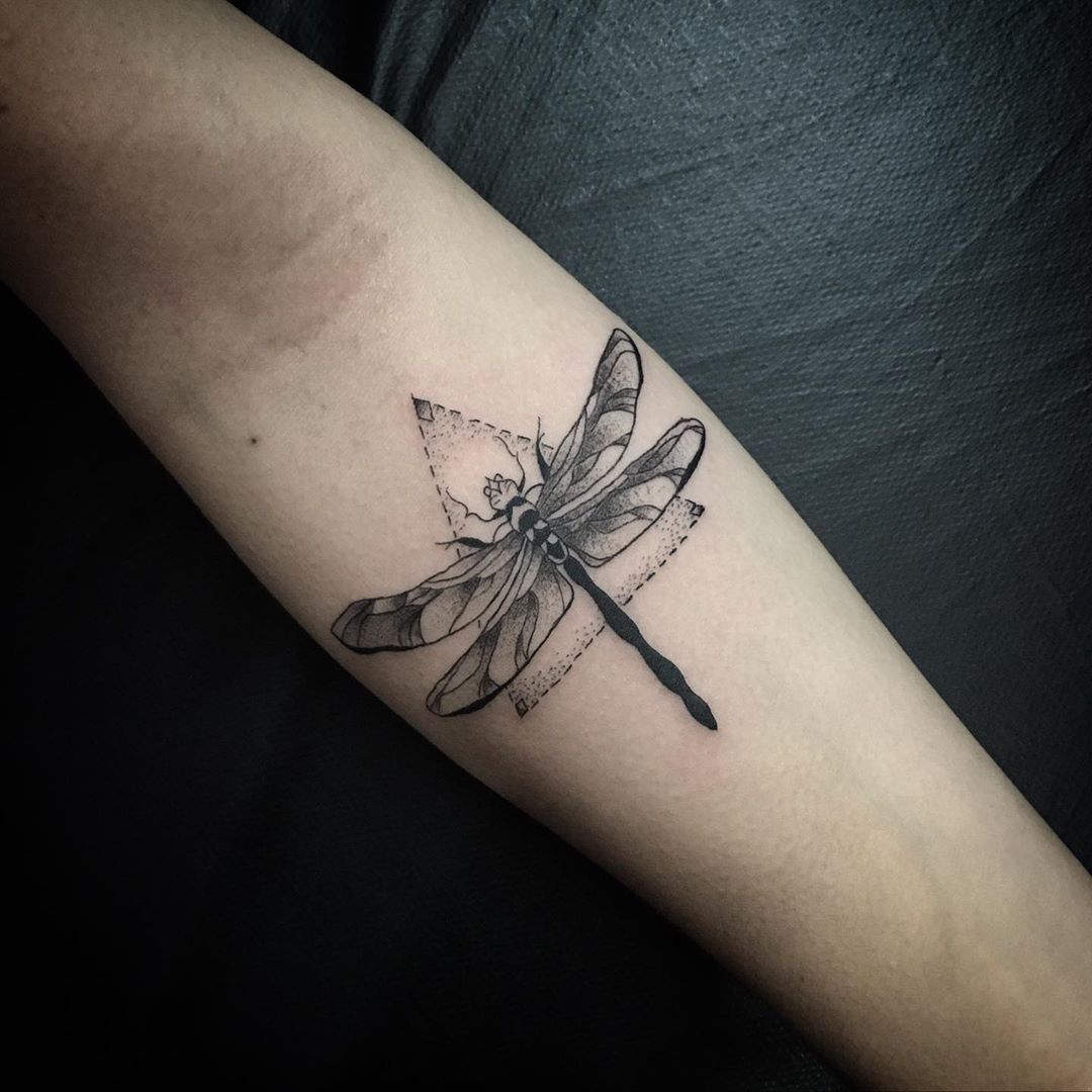 Tatuagem de libélula 50 ideias para você fazer uma também