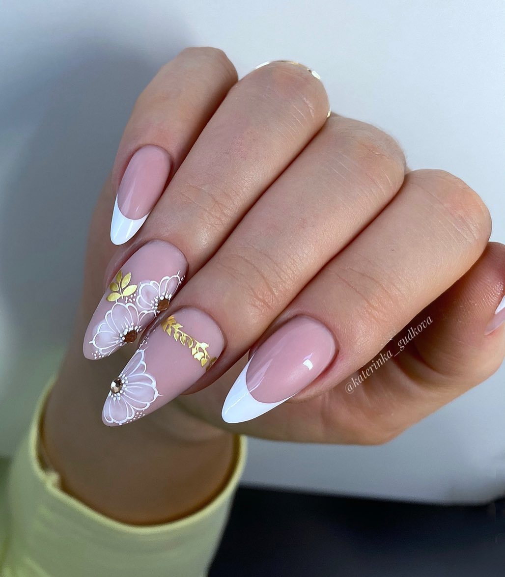 Unhas stiletto - como fazer o modelo da moda - Oleoo