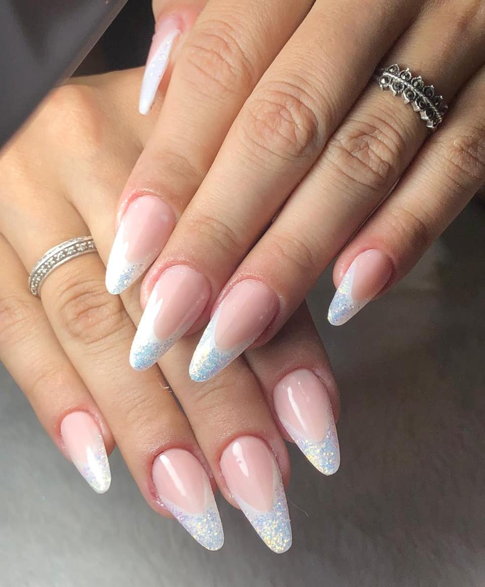 Unhas stiletto decoradas: 80 ideias e como fazer em casa