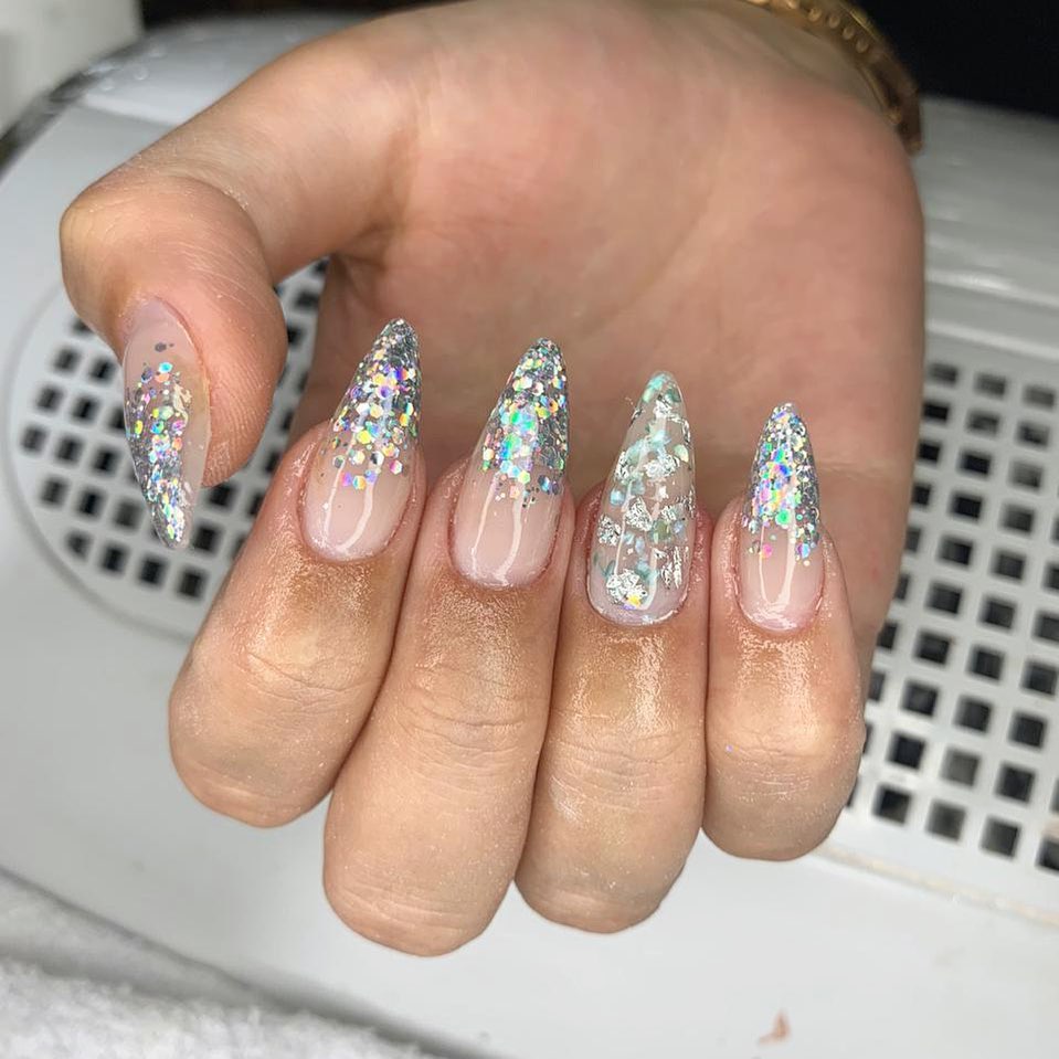 Unha Stiletto Com Glitter - RETOEDU