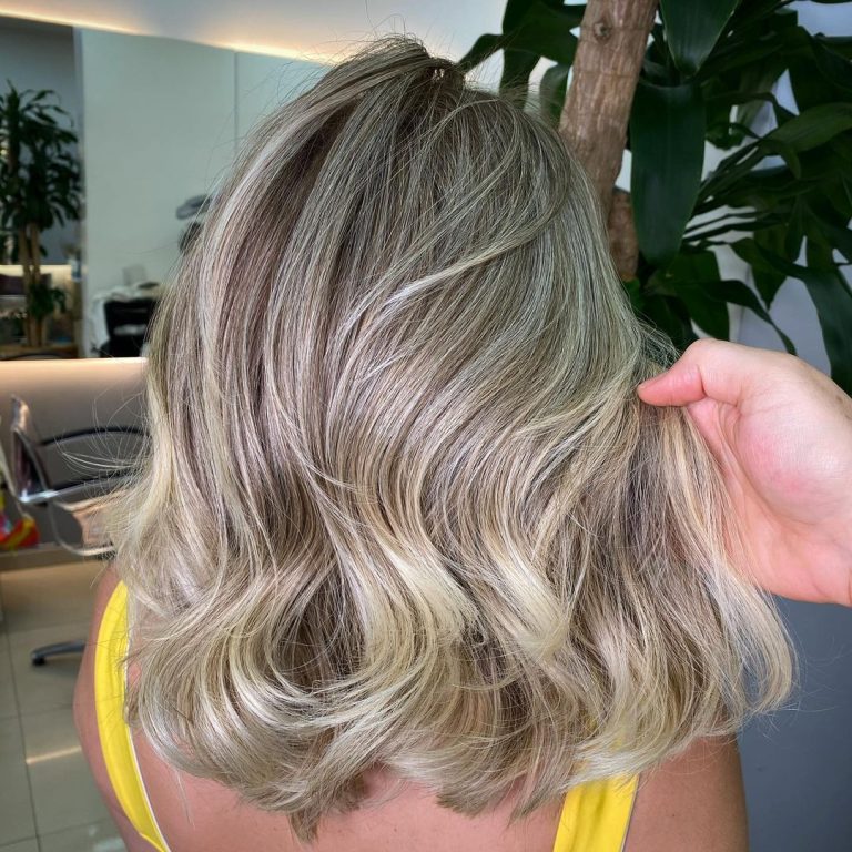 Cabelo loiro com luzes: dicas para um visual iluminado + 50 fotos