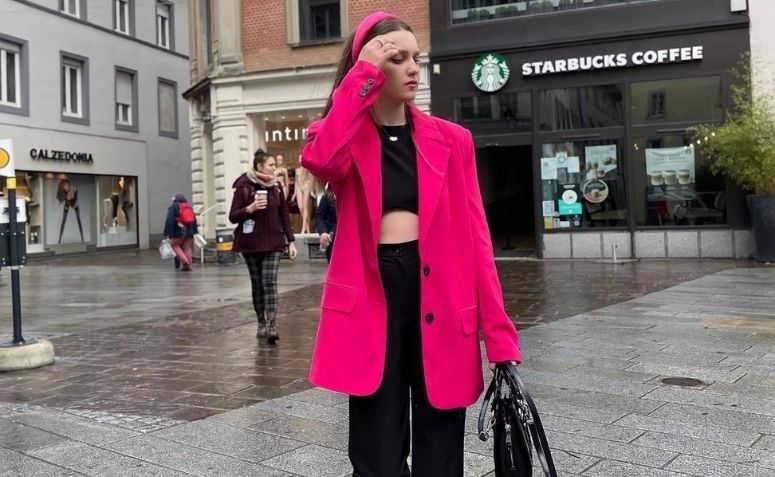 Como usar o clássico blazer rosa e modelos para se jogar na tendência