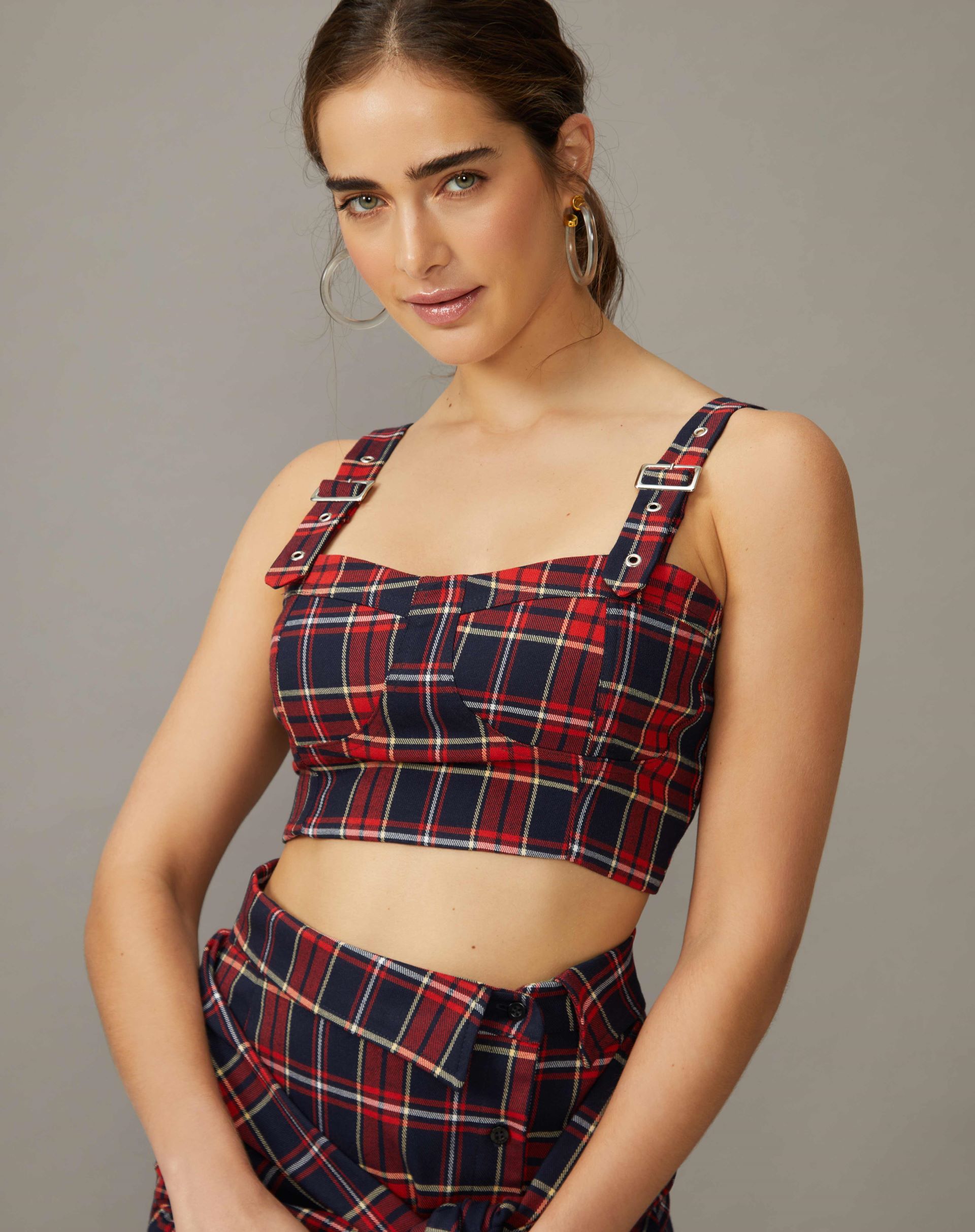 30 Outfits a cuadros para inspirarte y ponerte en tendencia cropped xadrez 19 - 30 Outfits a cuadros para inspirarte y ponerte en tendencia