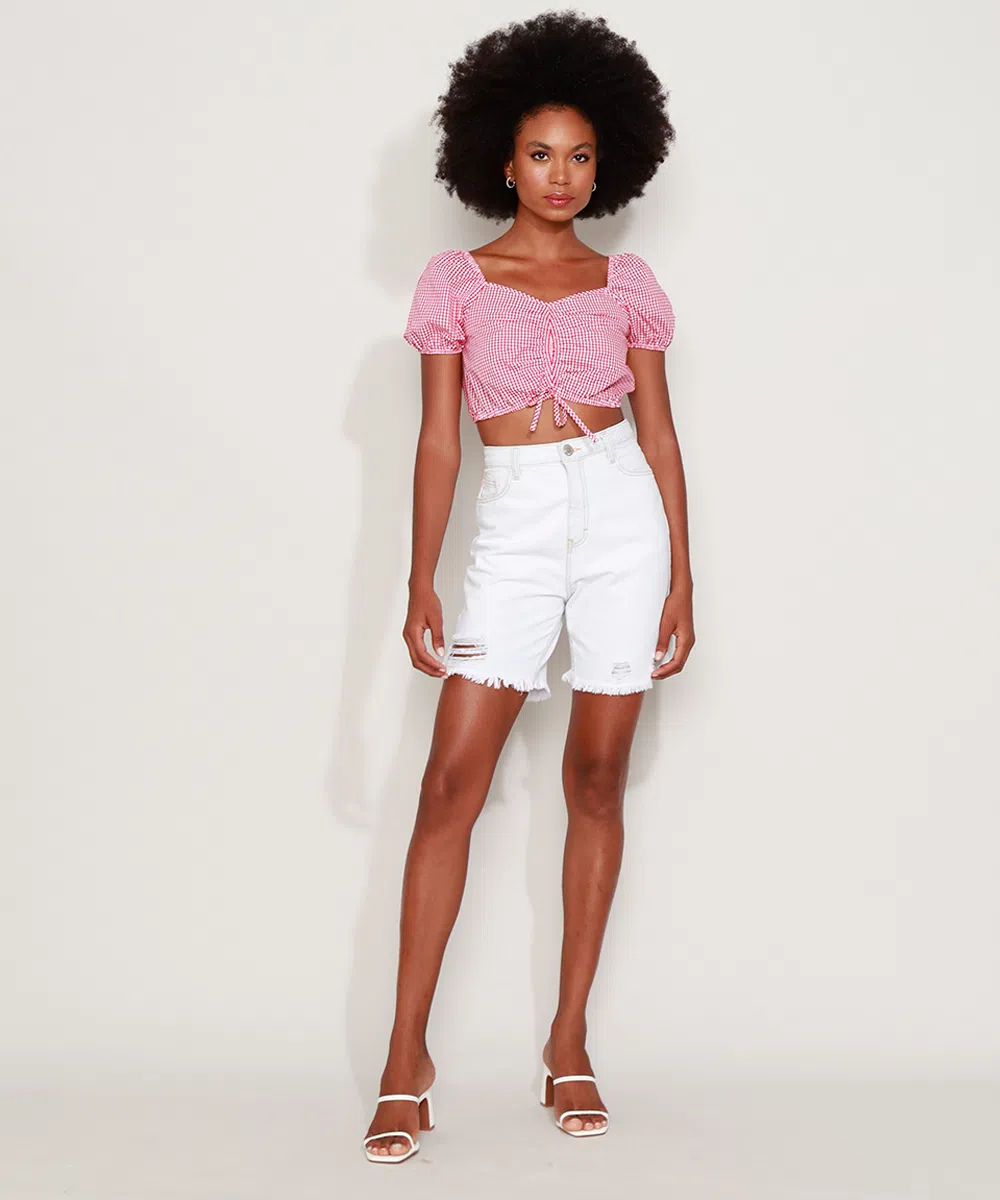 30 Outfits a cuadros para inspirarte y ponerte en tendencia cropped xadrez 31 - 30 Outfits a cuadros para inspirarte y ponerte en tendencia