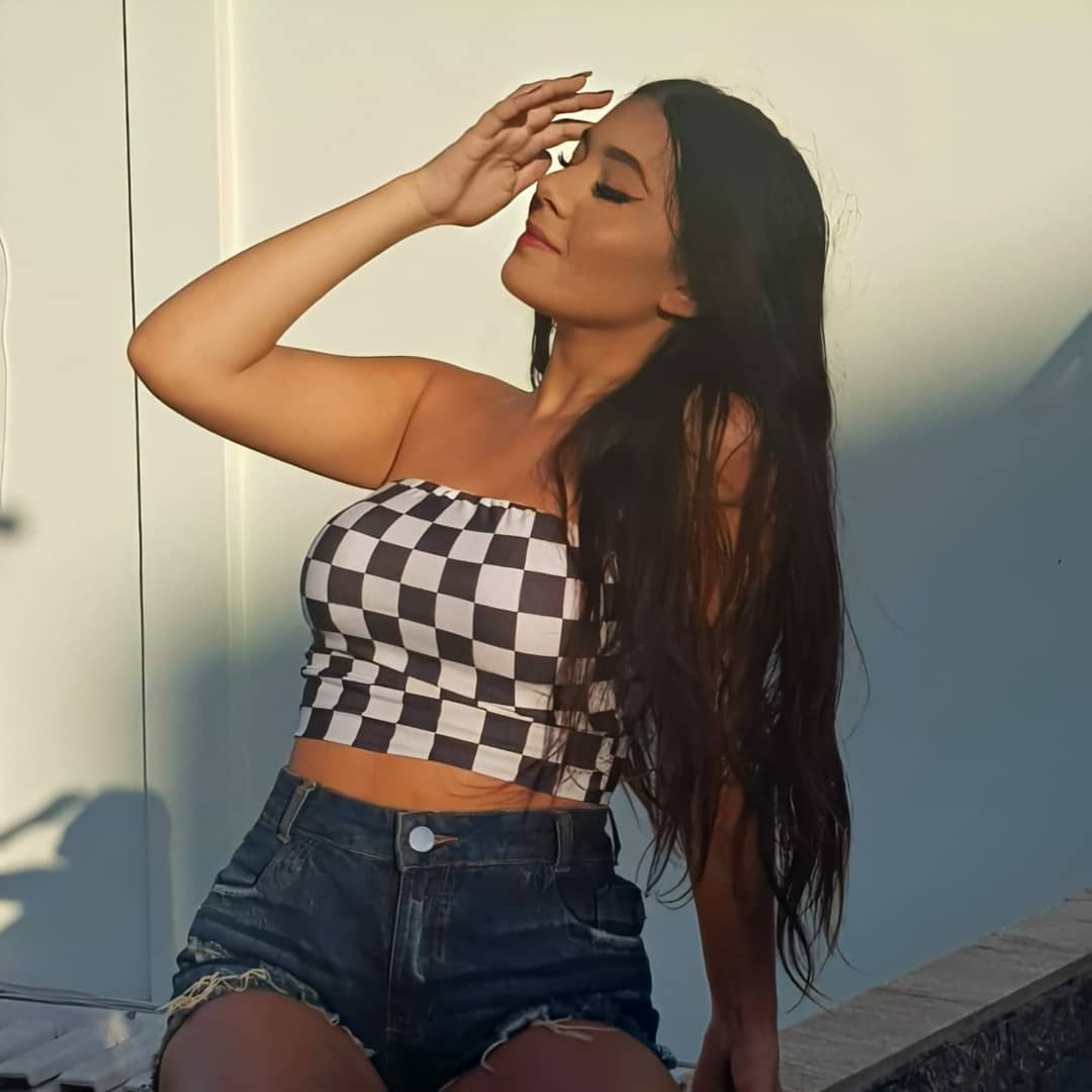 cropped xadrez 4 - 30 Outfits a cuadros para inspirarte y ponerte en tendencia
