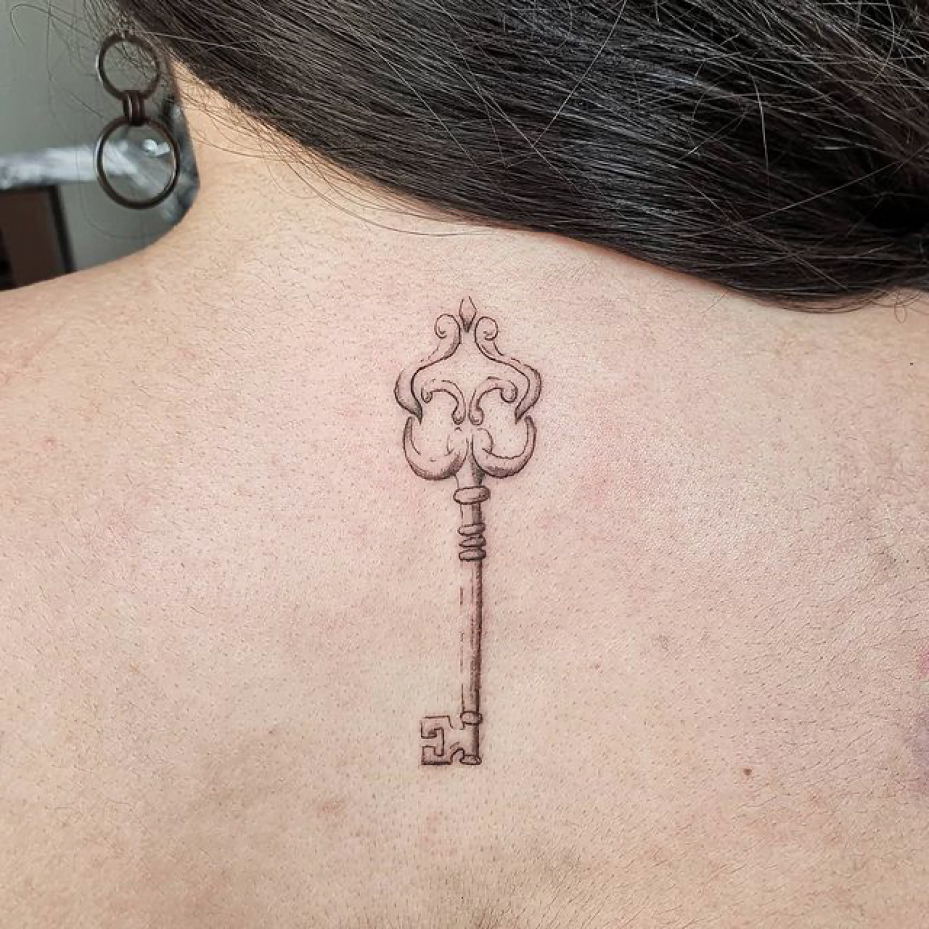 Tatuagem de chave 50 desenhos lindos e simbólicos para tatuar