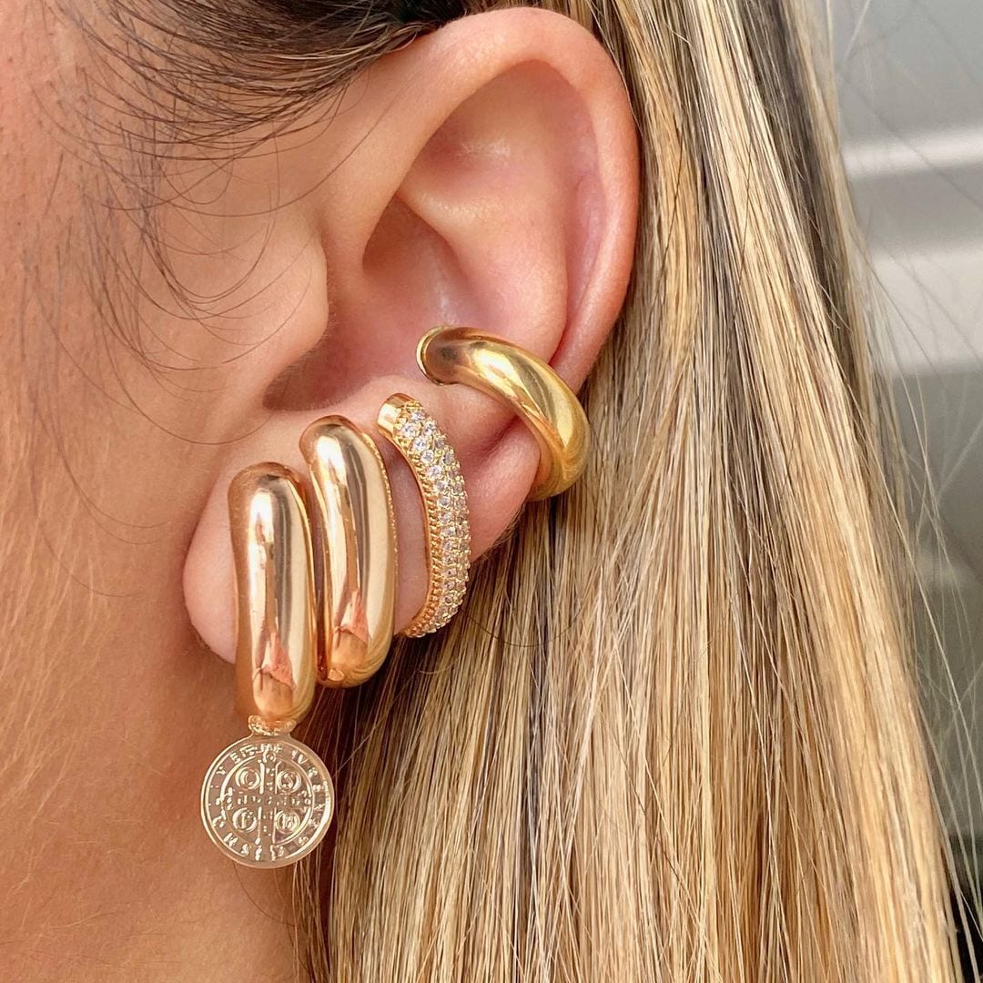 Ear hook 15 fotos e onde comprar esse brinco cheio de estilo