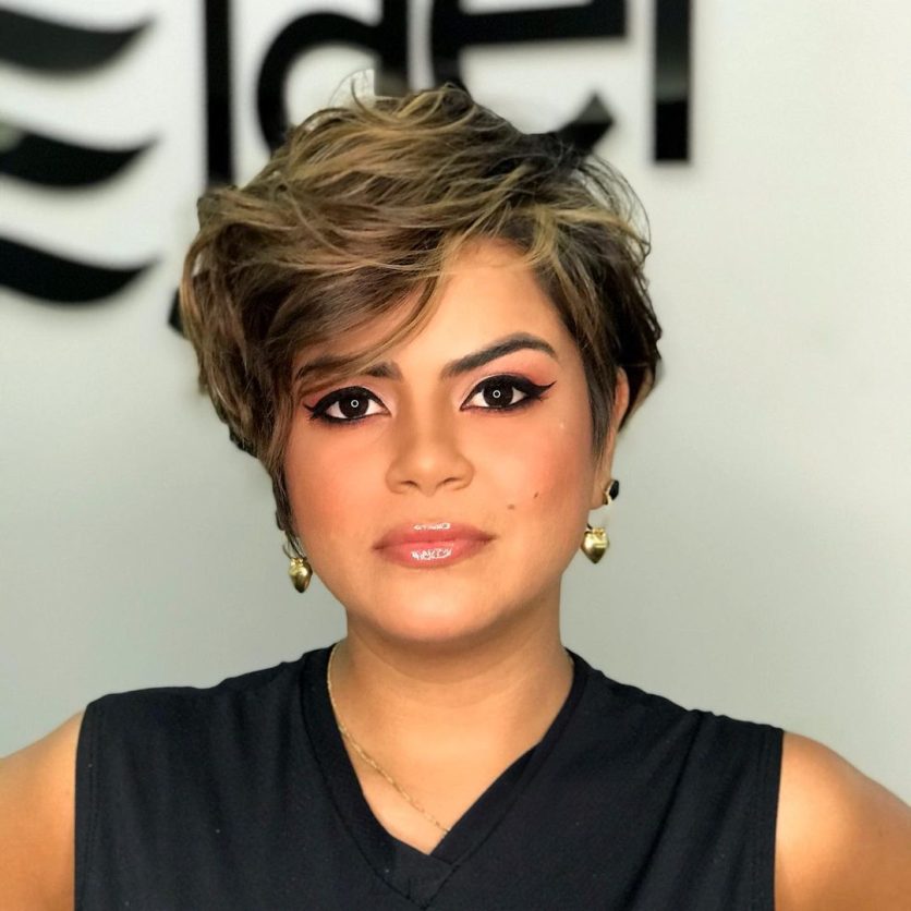 Cabelo curto com franja lateral: 38 cortes lindíssimos