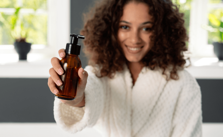 Como usar óleo de rícino no shampoo para ter fios mais hidratados