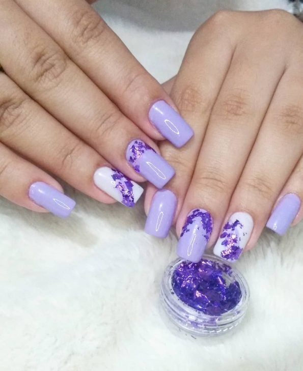 Unhas lilás: 50 fotos que mostram a beleza dessa tonalidade