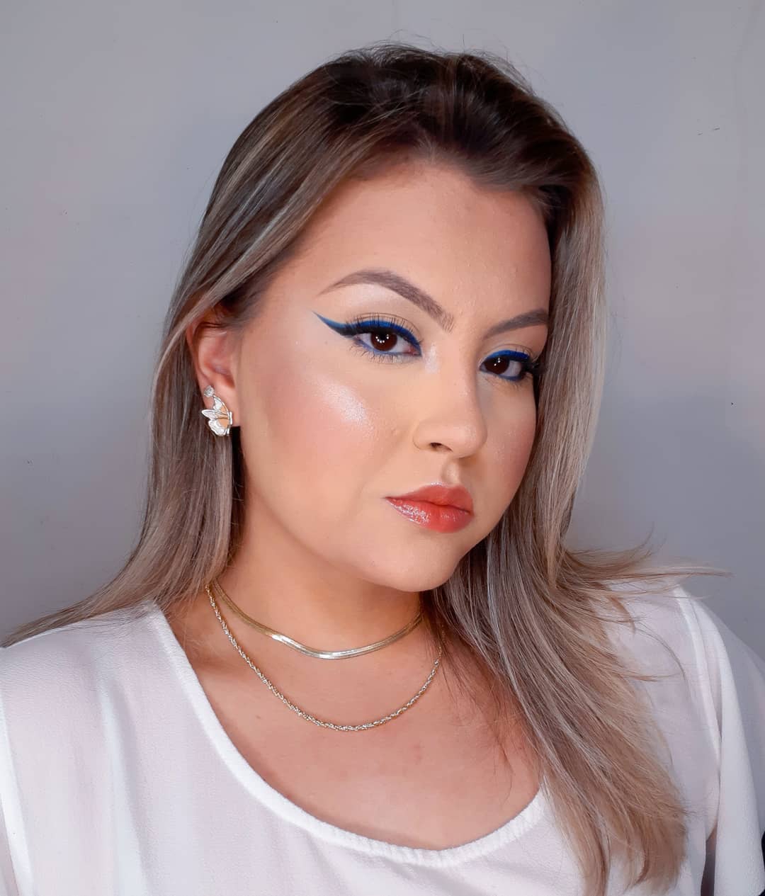 delineador azul