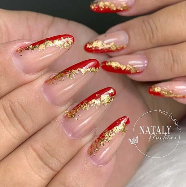 Unhas vermelhas com glitter: modernas e cheias de estilo