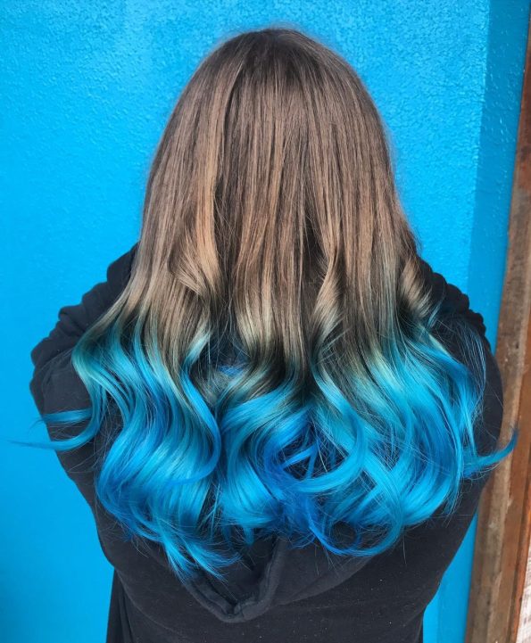 Cabelo azul nas pontas: 60 ideias que esbanjam charme e atitude