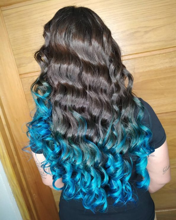 Cabelo azul nas pontas: 60 ideias que esbanjam charme e atitude