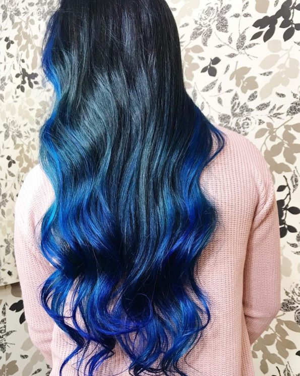 Cabelo azul nas pontas: 60 ideias que esbanjam charme e atitude