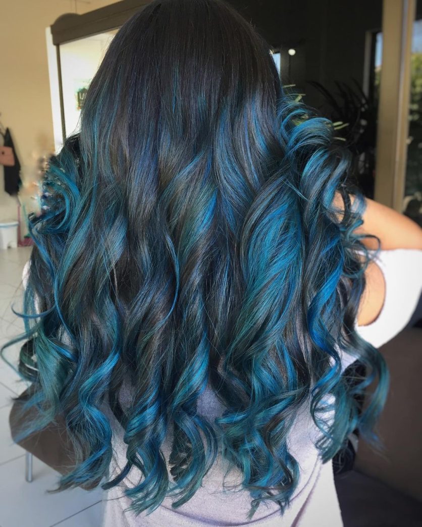 Cabelo azul nas pontas: 60 ideias que esbanjam charme e atitude