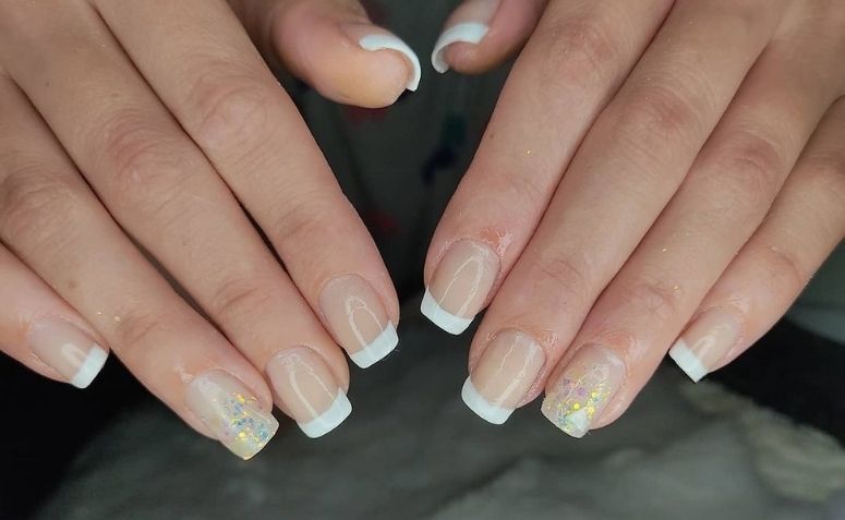 Esmalte para francesinha: melhores produtos e como fazer unhas perfeitas