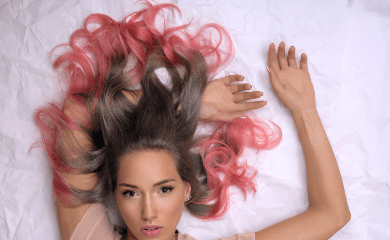 5 passos para aplicar tonalizante colorido no cabelo e arrasar no visual