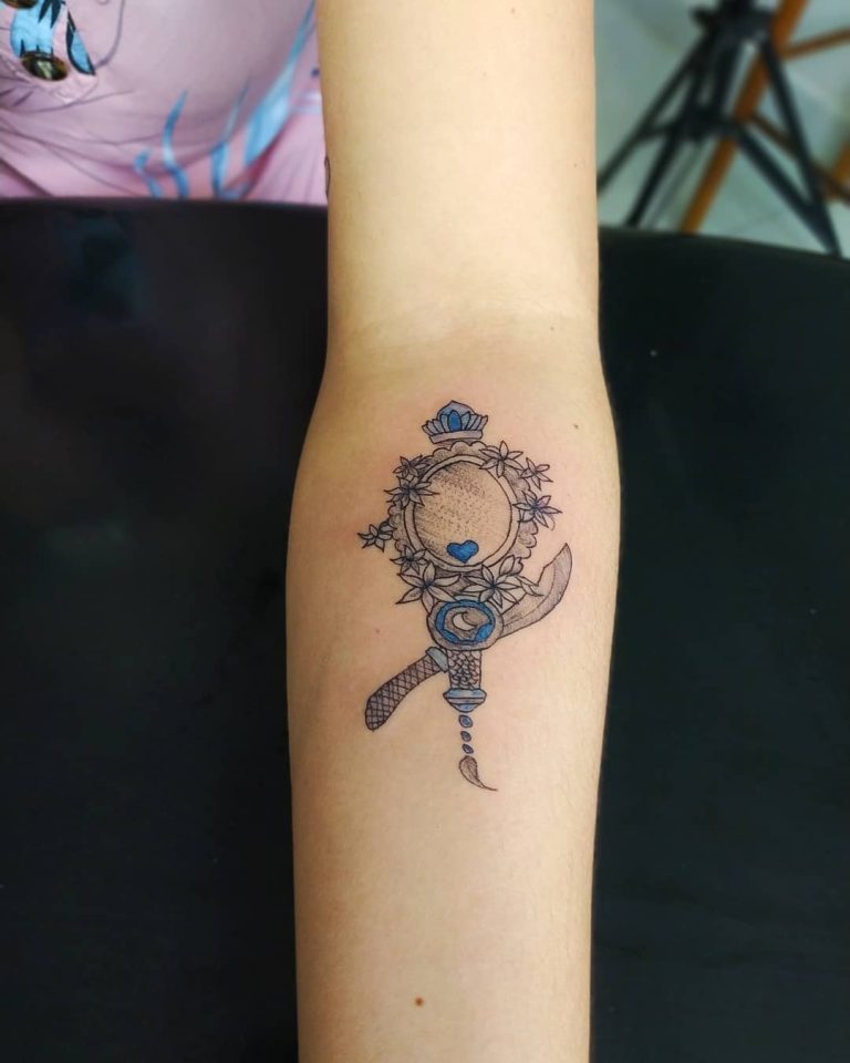Tatuagem de Oxum: 30 ideias para homenagear a deusa do amor