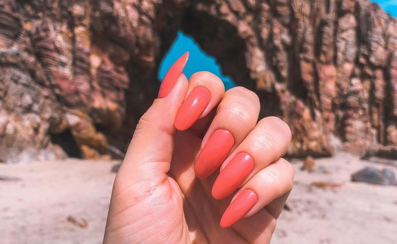 12 dicas e cuidados para quem busca ter unhas grandes e naturais