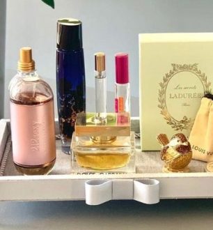 30 ideias de bandeja para perfumes que vão deixar tudo bem organizado