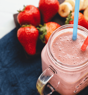 10 receitas deliciosas de smoothies para lanches mais refrescantes