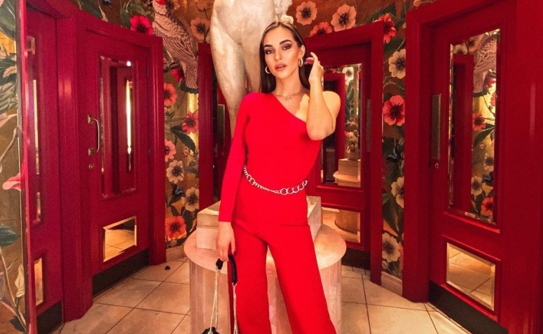 40 looks com macacão vermelho para esbanjar muito estilo por aí