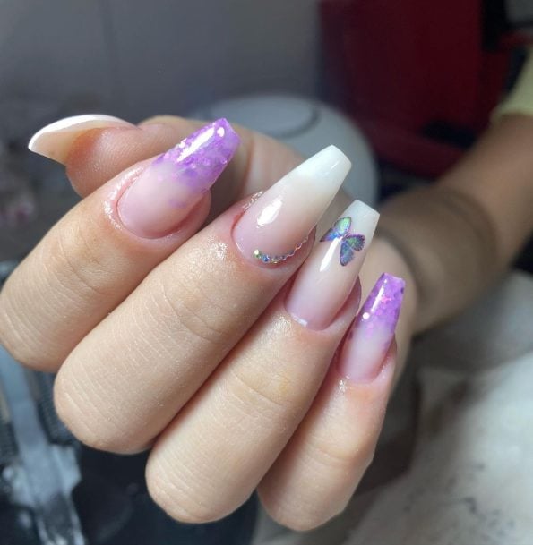 Unhas encapsuladas delicadas: 50 ideias para você arrasar no nail design