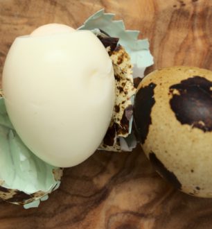 Como descascar ovo de codorna: 5 dicas para facilitar o trabalho culinário