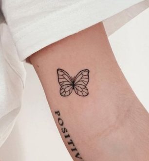 50 ideias de tatuagem de borboleta delicada cheias de estilo e doçura