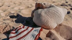16 modelos de bolsa de praia de crochê para completar o look