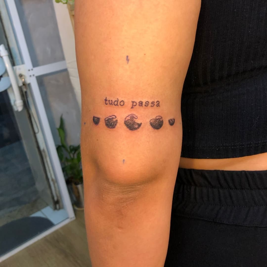 Tatuagem tudo passa: 80 ideias para usar como inspiração