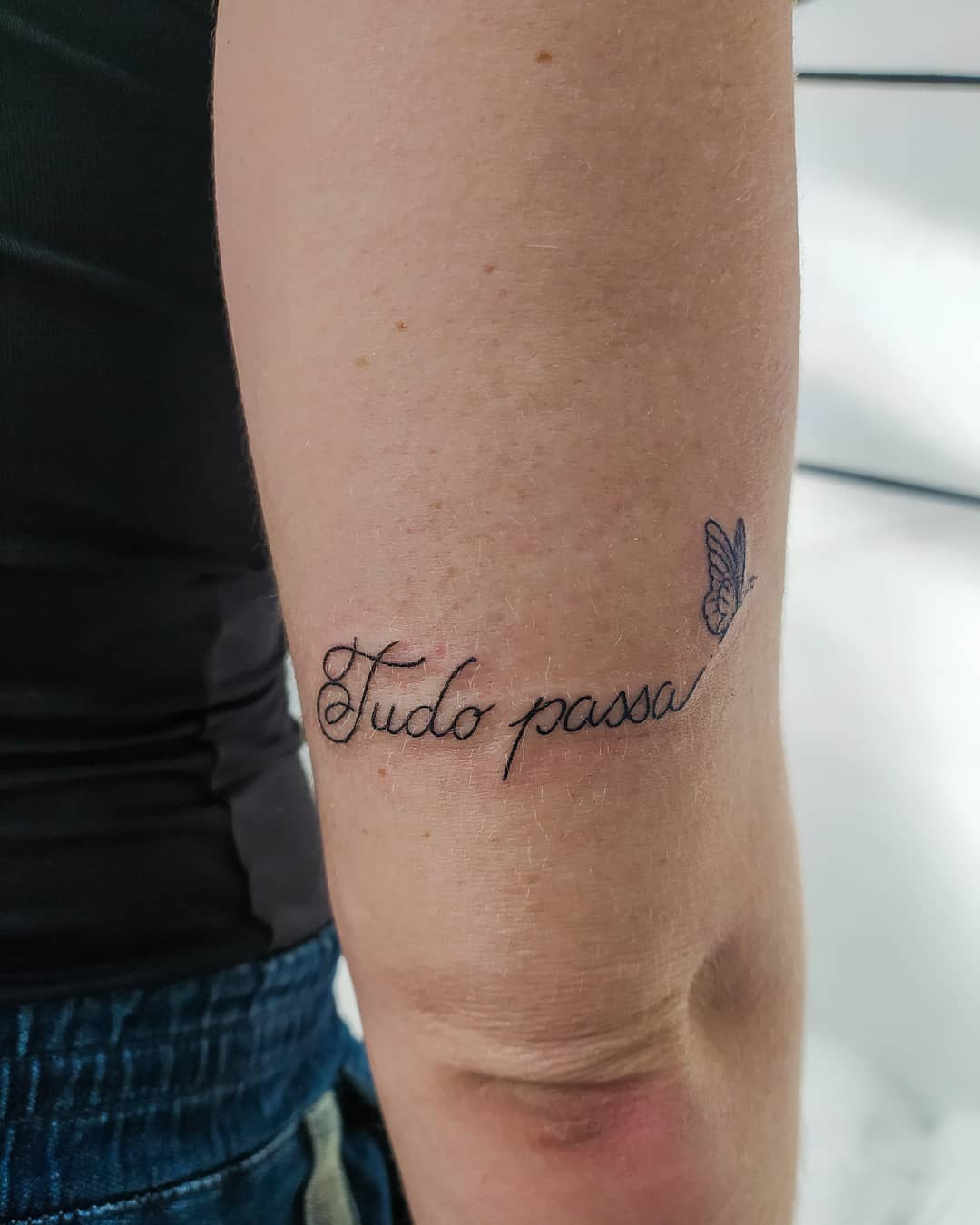 Tatuagem tudo passa: 80 ideias para usar como inspiração
