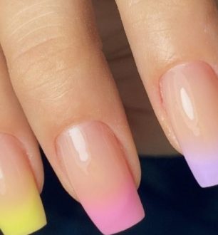 35 fotos de unhas baby color para esbanjar cor e diversão