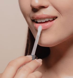 6 opções de gloss com ácido hialurônico para uma boca superhidratada