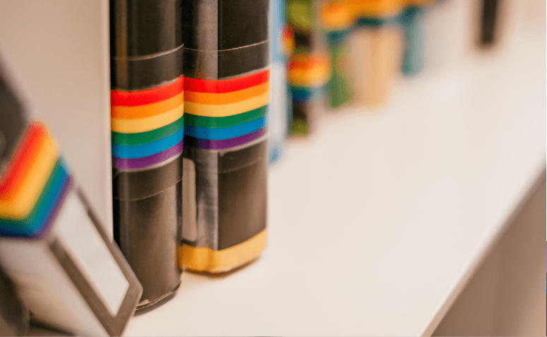 25 livros LGBT que vão aumentar a diversidade na sua estante