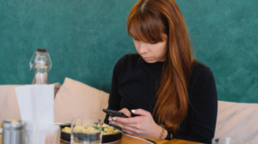 8 sintomas da nomofobia que identificam a dependência por celulares