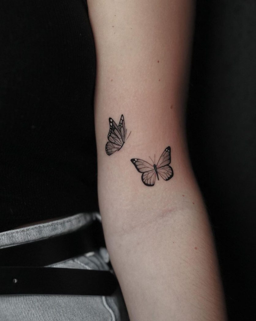 tatuagem de borboleta no braço pequena