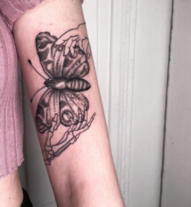 Tatuagem de borboleta no brao: 35 formas de representar a transformao