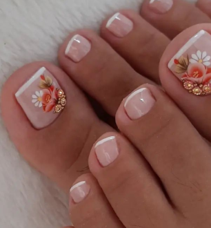 35 ideias de unhas do pé decoradas com flores que vão te deixar satisfeita