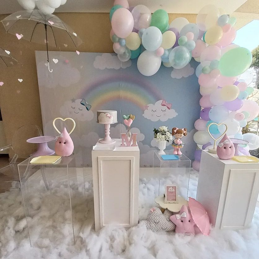 decoração chá de bebê de nuvem