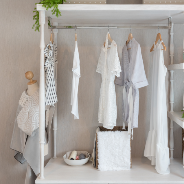 20 ideias de closet aberto e dicas de especialista para organização